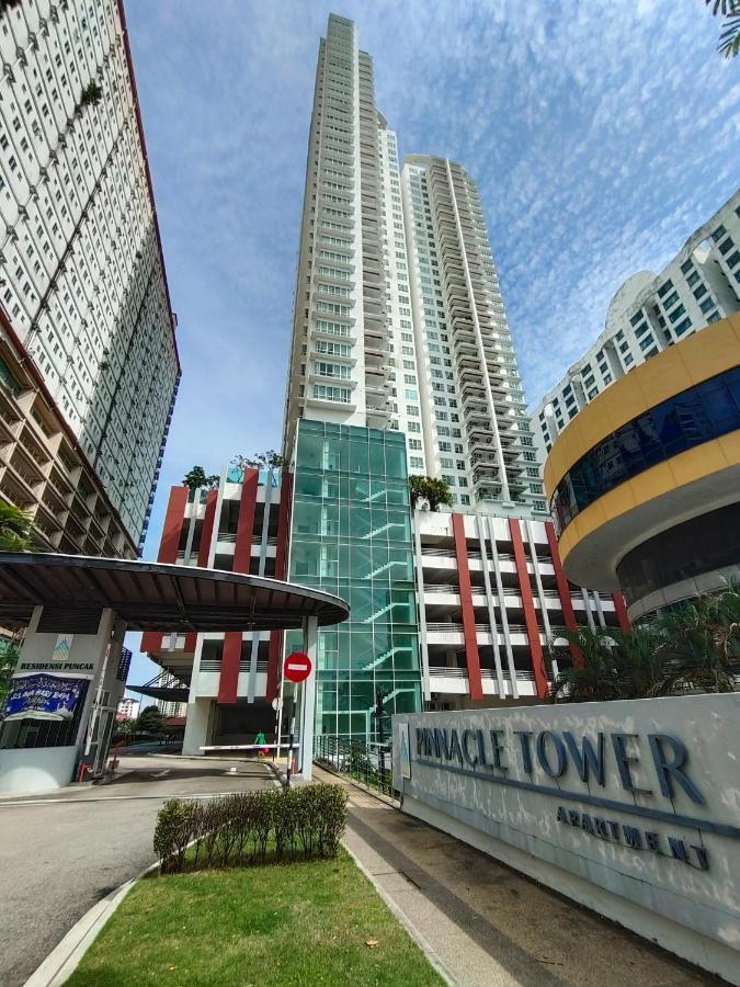 Glex Homes, Pinnacle Tower Johor Bahru Exterior photo